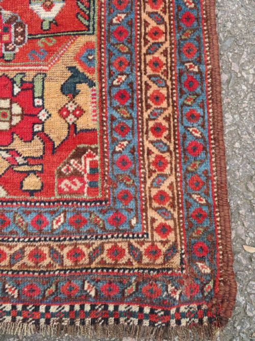 INTERIOR DESIGN EARLY ANTIQUE KHAMSEH TRIBAL RUG SOUTH WEST PERSIACIRCA 1870S 234CM X 148CM - ADDITIONAL PHOTO 13