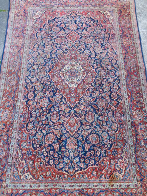 ANTIQUE KASHAN RUG NORTH WEST CENTRAL PERSIACIRCA 1920 207CM X 135CM - ADDITIONAL PHOTO 3