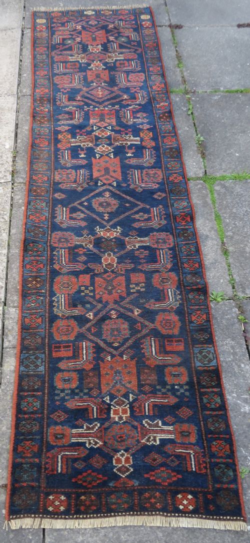 ANTIQUE KURDISH NARROW RUNNER RUG PAIR TRIBESWOMEN FIGURES NORTH WEST PERSIA 275CM X 76CM - ADDITIONAL PHOTO 1
