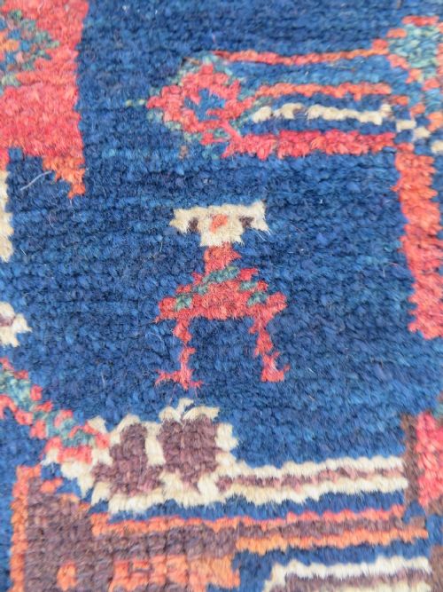 ANTIQUE KURDISH NARROW RUNNER RUG PAIR TRIBESWOMEN FIGURES NORTH WEST PERSIA 275CM X 76CM - ADDITIONAL PHOTO 8