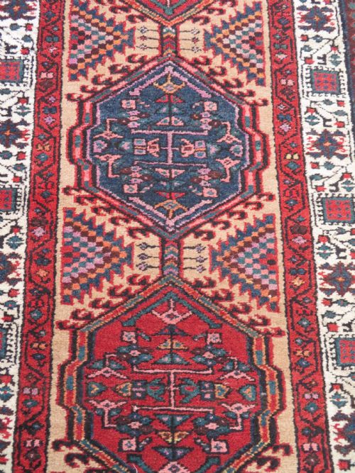 ANTIQUE SARAB NARROW VILLAGE RUNNER NORTH WEST PERSIA 330CM X 84CM - ADDITIONAL PHOTO 6