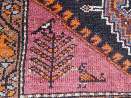 ANTIQUE KURDISH NARROW RUNNER RUG BIRDS PERCHED ON TREES NORTH WEST PERSIA 340CM X 89CM - ADDITIONAL PHOTO 6