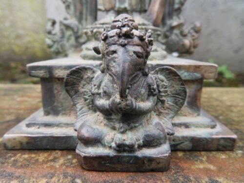 A SILVER AND COPPER ALLOY FIGURE OF VISHNU JAVA12TH13TH CENTURY - ADDITIONAL PHOTO 6