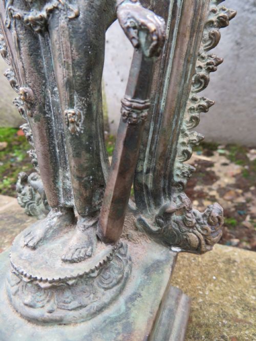 A SILVER AND COPPER ALLOY FIGURE OF VISHNU JAVA12TH13TH CENTURY - ADDITIONAL PHOTO 9