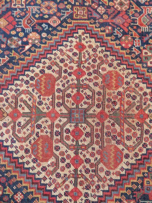 ANTIQUE KHAMSEH TRIBAL MAIN CARPETRARE TRIBAL KHAN FIGURES CIRCA 1870 288CM X 165CM - ADDITIONAL PHOTO 7