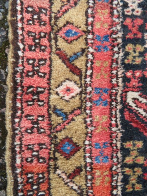 ANTIQUE WARING AND GILLOW HERIZ RUNNER LONG RUG WITH CRAB DESIGN NORTH WEST PERSIA 311CM X 96CM - ADDITIONAL PHOTO 7