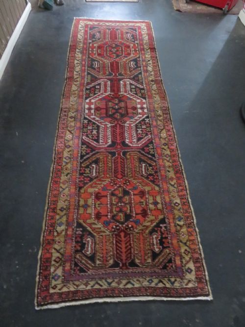 ANTIQUE WARING AND GILLOW HERIZ RUNNER LONG RUG WITH CRAB DESIGN NORTH WEST PERSIA 311CM X 96CM - ADDITIONAL PHOTO 21