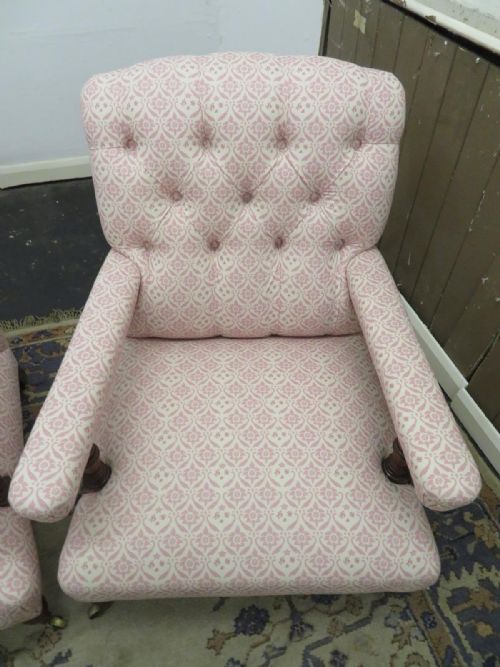 PAIR OF HOWARD SONS WALNUT OPEN ARMCHAIRS - ADDITIONAL PHOTO 6