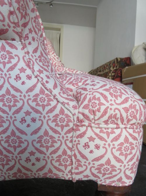 HOWARD AND SONS EASY ARMCHAIR - ADDITIONAL PHOTO 6