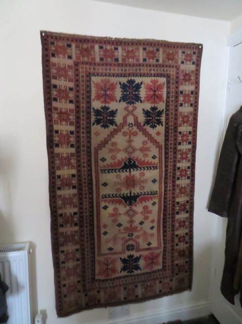 RARE IVORY GROUND OLD TURKISH BERGAMA PRAYER RUG NORTH WEST ANATOLIA 175CM X 102CM - ADDITIONAL PHOTO 2