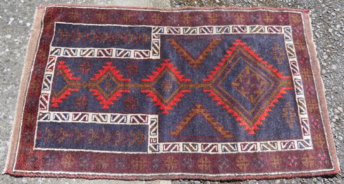 OLD PERSIAN BALUCH PRAYER RUG EAST PERSIA 125CM X 76CM - ADDITIONAL PHOTO 1