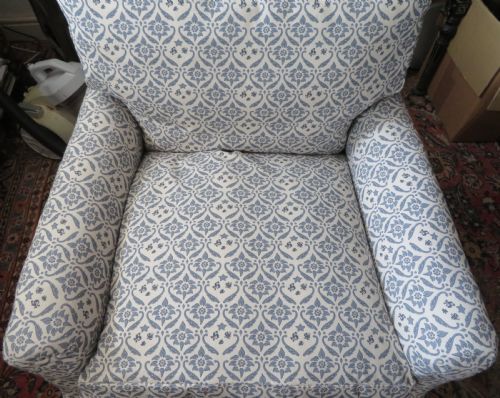 HOWARD AND SONS INGLEBY ARMCHAIR - ADDITIONAL PHOTO 2