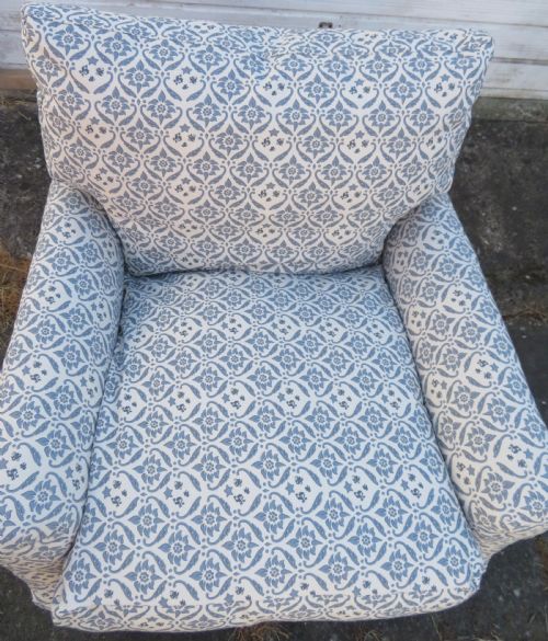 HOWARD AND SONS INGLEBY ARMCHAIR - ADDITIONAL PHOTO 6