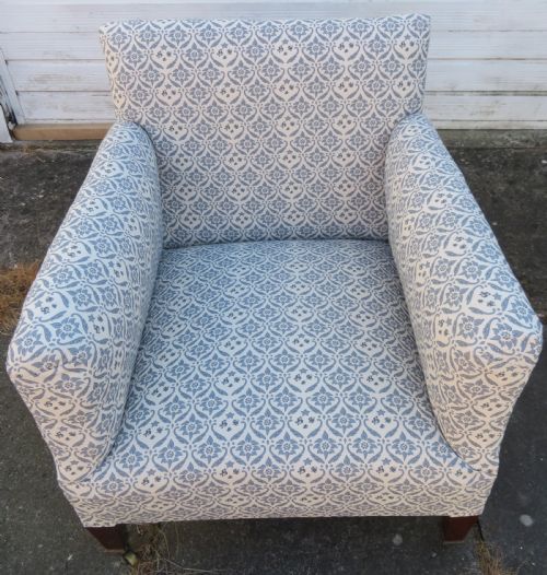 HOWARD AND SONS INGLEBY ARMCHAIR - ADDITIONAL PHOTO 9