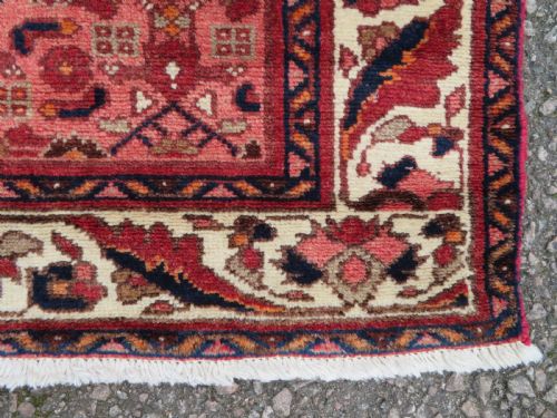 SANJAN HAMADAN RUG 195CM X 97CM - ADDITIONAL PHOTO 5