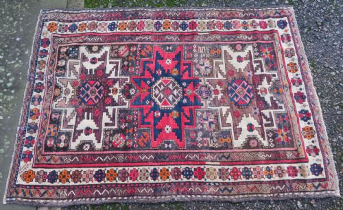 ANTIQUE DISTRESSED CAUCASIAN LESGHI RUG 140CM X 100CM - ADDITIONAL PHOTO 1