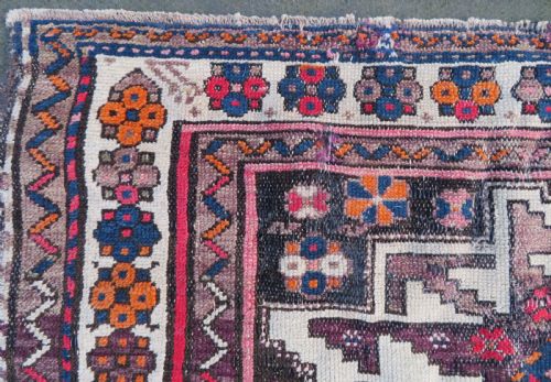 ANTIQUE DISTRESSED CAUCASIAN LESGHI RUG 140CM X 100CM - ADDITIONAL PHOTO 8