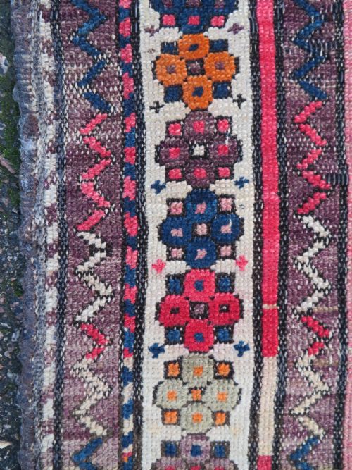 ANTIQUE DISTRESSED CAUCASIAN LESGHI RUG 140CM X 100CM - ADDITIONAL PHOTO 11