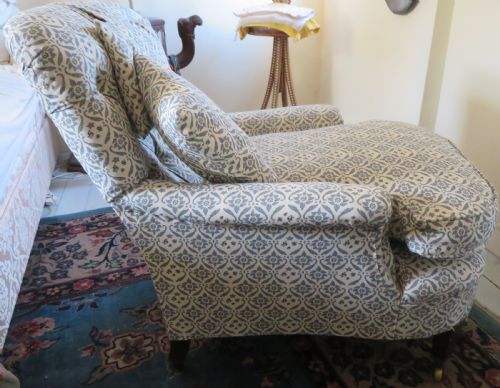 HOWARD AND SONS CLUB EASY ARMCHAIR - ADDITIONAL PHOTO 2