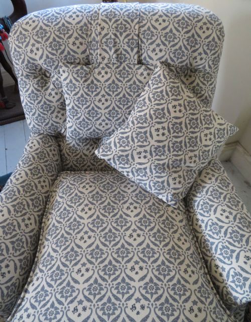 HOWARD AND SONS CLUB EASY ARMCHAIR - ADDITIONAL PHOTO 4