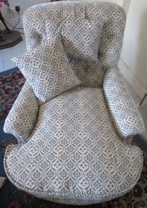 HOWARD AND SONS CLUB EASY ARMCHAIR - ADDITIONAL PHOTO 6