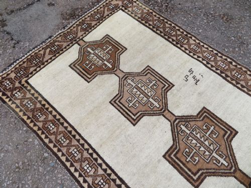 ANTIQUE GABBEH LONG TRIBAL RUG 239CM X 117CM - ADDITIONAL PHOTO 6