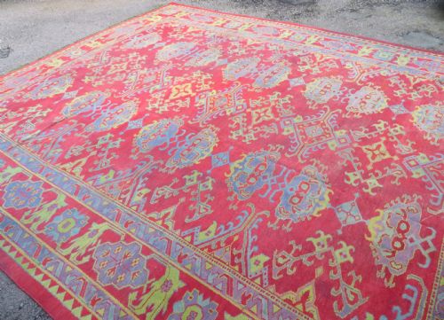 LARGE DECORATIVE ANTIQUE USHAK CARPET 453CM X 380CM - ADDITIONAL PHOTO 2