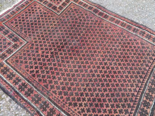 ANTIQUE DISTRESSED BALUCH PRAYER RUG 160CM X 123CM - ADDITIONAL PHOTO 9
