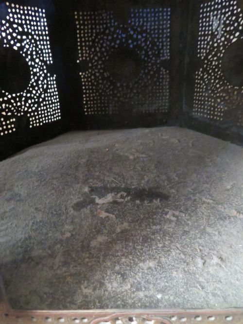 OPENWORK WHITEMETAL AND COPPERINLAID BRASS HEXAGONAL OCCASIONAL TABLE KURSI CAIROWARE - ADDITIONAL PHOTO 4