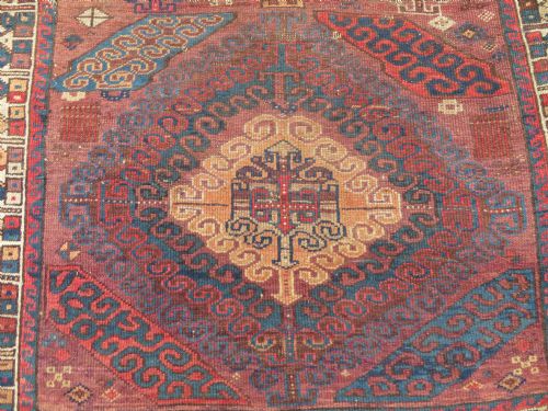 DISTRESSED ANTIQUE KHAMSEH RUG SOUTH WEST PERSIA 168CM X 112CM - ADDITIONAL PHOTO 2