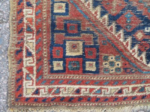AUTHENTIC DISTRESSED ANTIQUE KHAMSEH TRIBAL RUG 133CM X 85CM - ADDITIONAL PHOTO 6