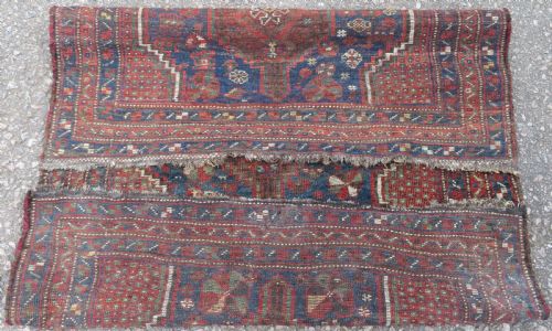 AUTHENTIC DISTRESSED ANTIQUE KHAMSEH TRIBAL RUG 148CM X 114CM - ADDITIONAL PHOTO 9