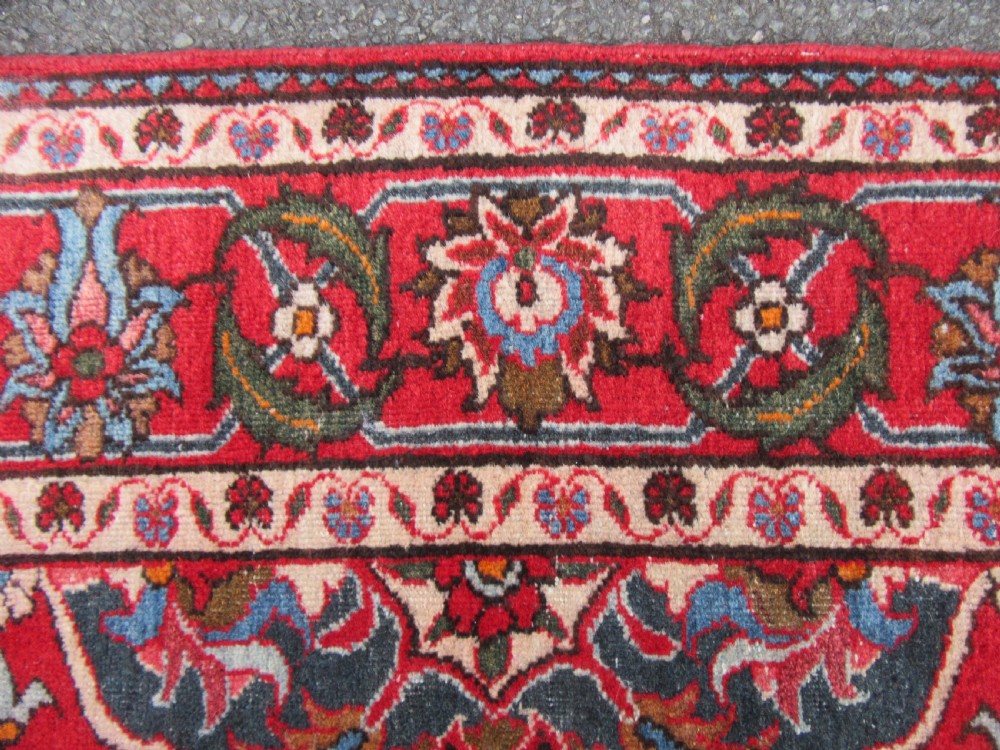 ANTIQUE COUNTRY HOUSE SHABBY CHIC ARAK SARUQ SAROUK LONG RUG RUNNER. SIX MEDALLION CARTOUCHE PATTERN View XVI