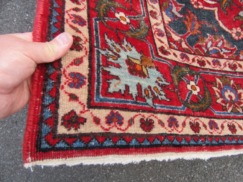 ANTIQUE COUNTRY HOUSE SHABBY CHIC ARAK SARUQ SAROUK LONG RUG RUNNER. SIX MEDALLION CARTOUCHE PATTERN View XVII