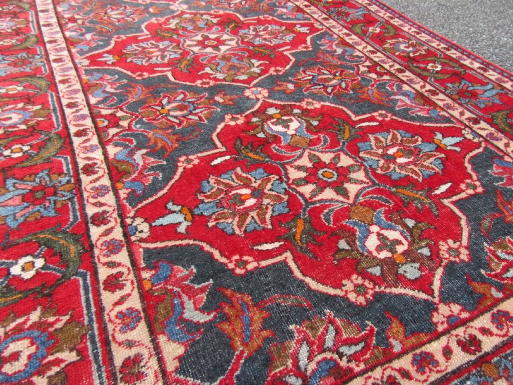 ANTIQUE COUNTRY HOUSE SHABBY CHIC ARAK SARUQ SAROUK LONG RUG RUNNER. SIX MEDALLION CARTOUCHE PATTERN View XIX