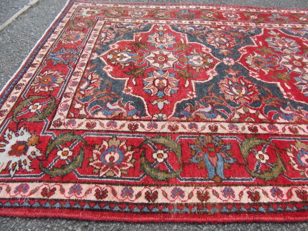 ANTIQUE COUNTRY HOUSE SHABBY CHIC ARAK SARUQ SAROUK LONG RUG RUNNER. SIX MEDALLION CARTOUCHE PATTERN View XXII