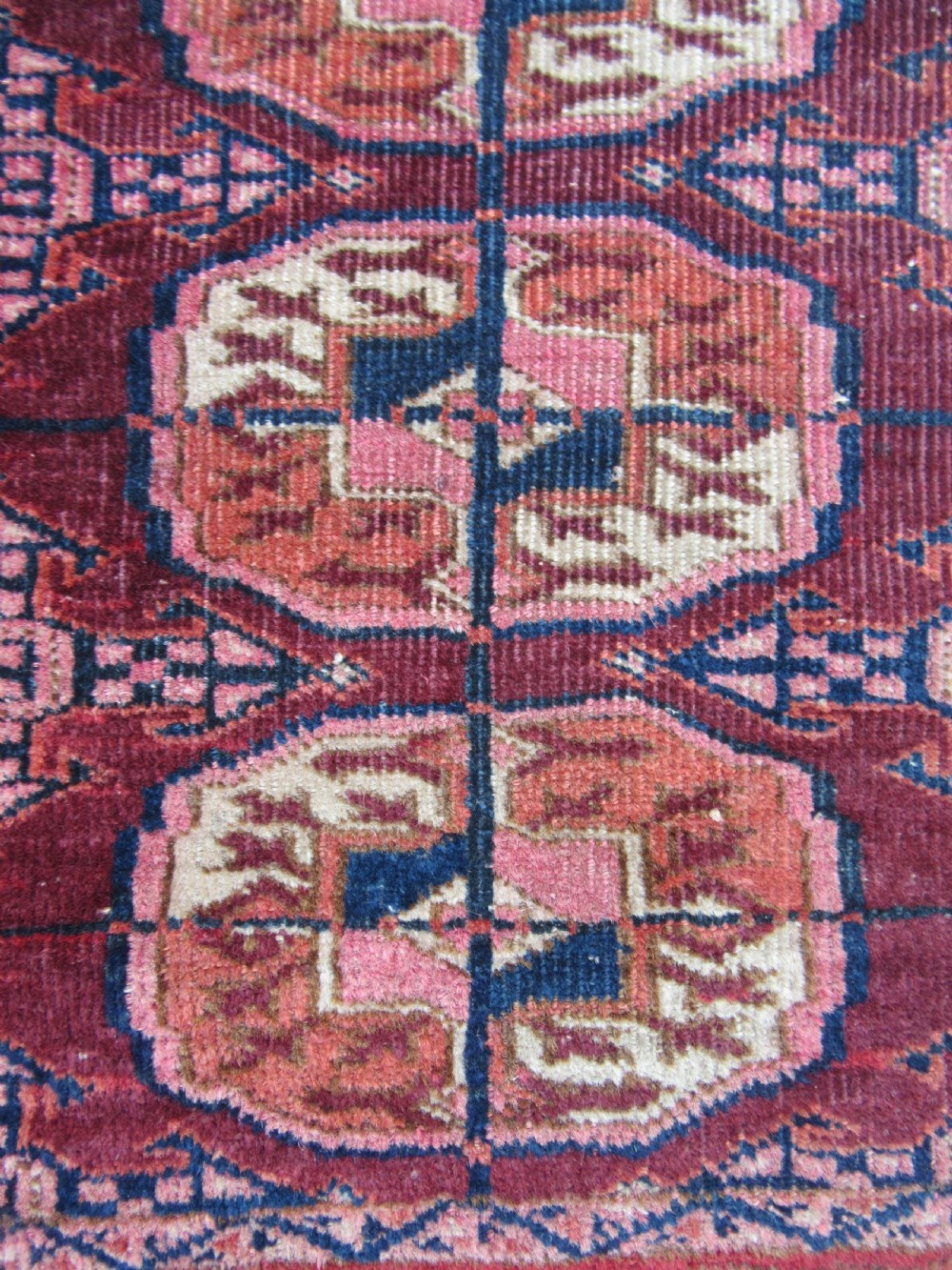 ANTIQUE COUNTRY HOUSE SHABBY CHIC SMALL SARYK TURKMEN RUG. View X