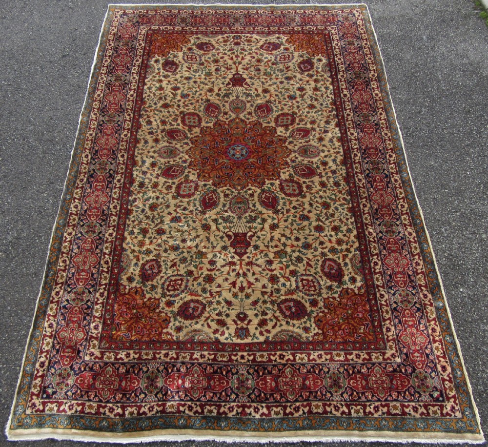 A VERY FINE ANTIQUE INDIAN RUG OF ARDABIL DESIGN. EXCEPTIONAL QUALITY KURK WOOL.
