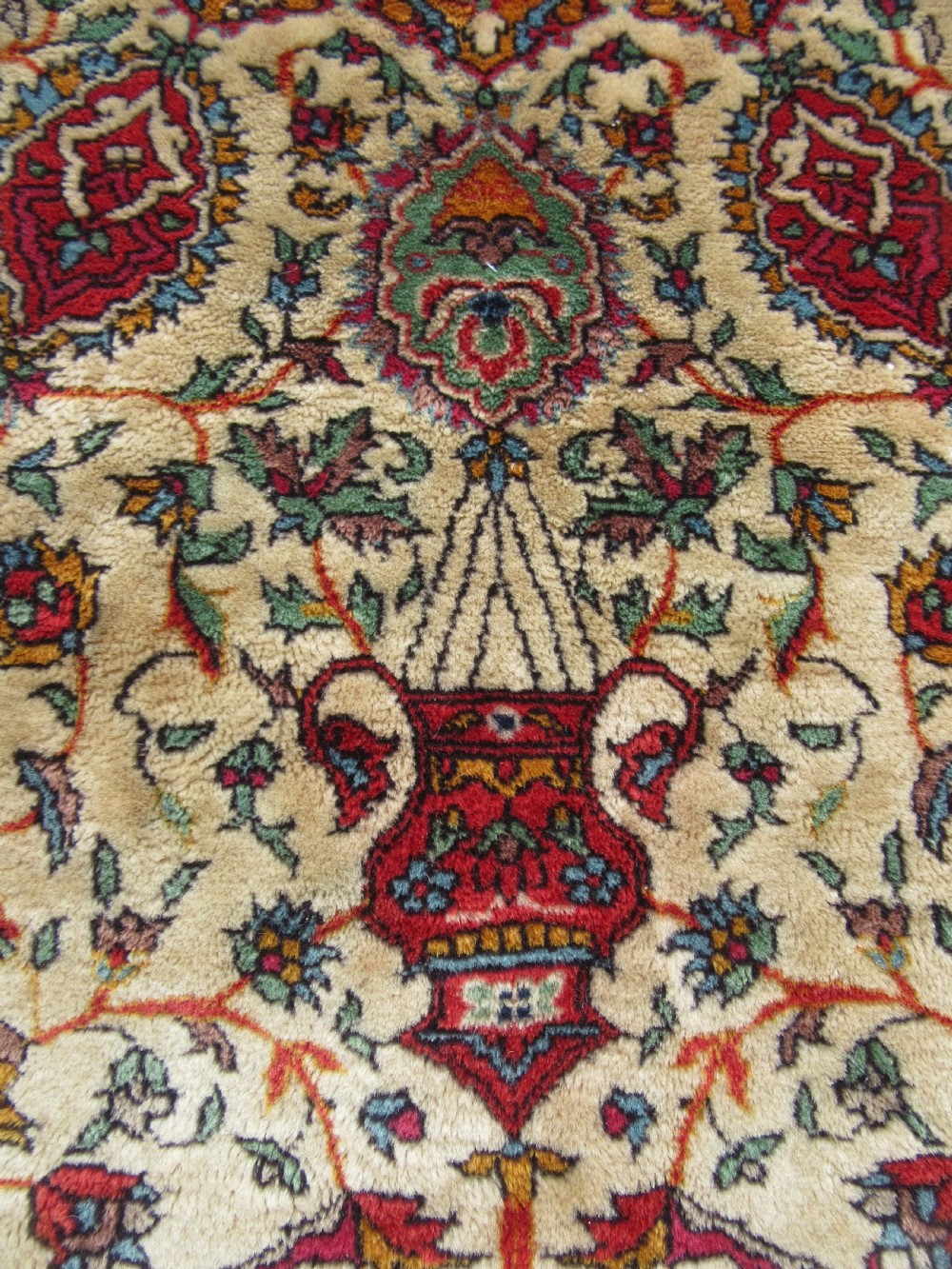 A VERY FINE ANTIQUE INDIAN RUG OF ARDABIL DESIGN. EXCEPTIONAL QUALITY KURK WOOL. View IX
