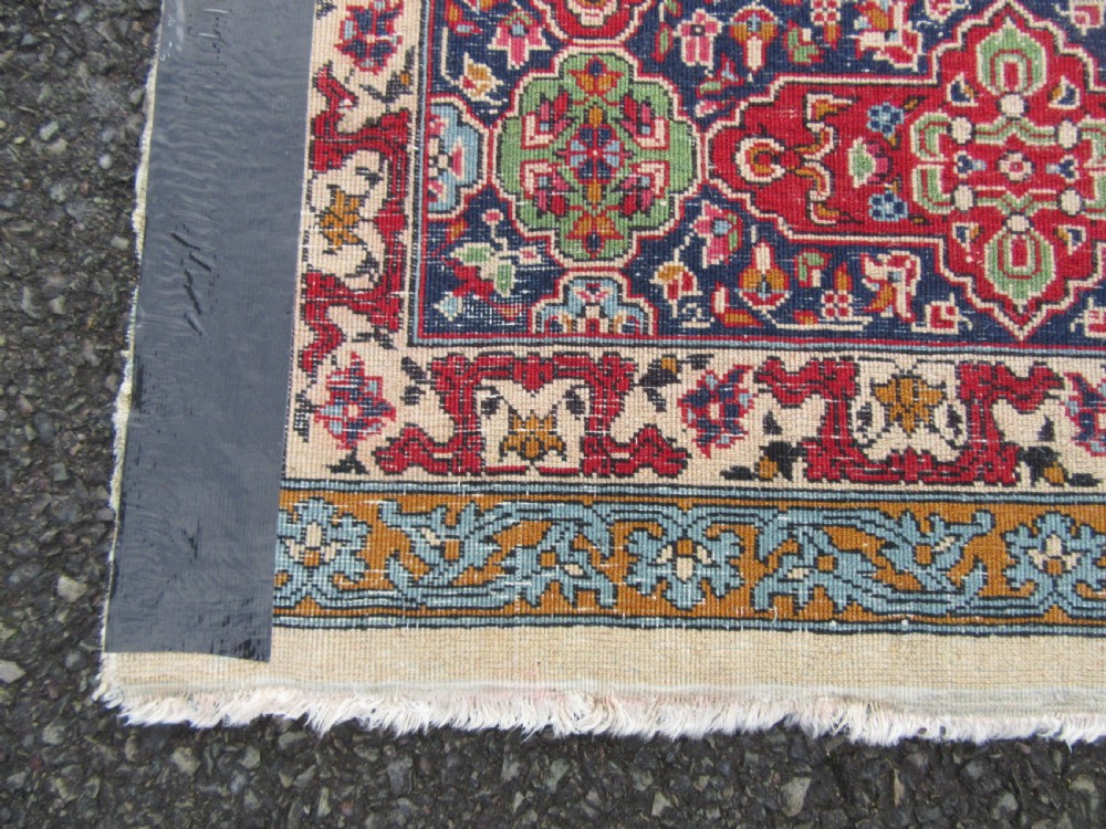 A VERY FINE ANTIQUE INDIAN RUG OF ARDABIL DESIGN. EXCEPTIONAL QUALITY KURK WOOL. View XXV