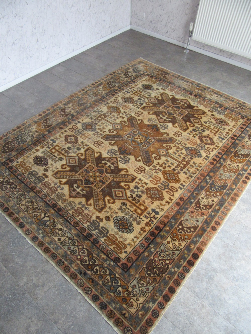 ANTIQUE CAUCASIAN ARMENIAN ERIVAN RUG. WARM SOFT COLOURS. View XXVIII