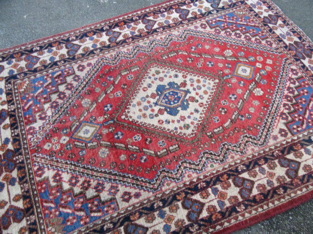ANTIQUE COUNTRY HOUSE BAKHTIARI KURDISH RUG WITH A QASHQAI RUG PATTERN. 208CM X 159CM. View XIV
