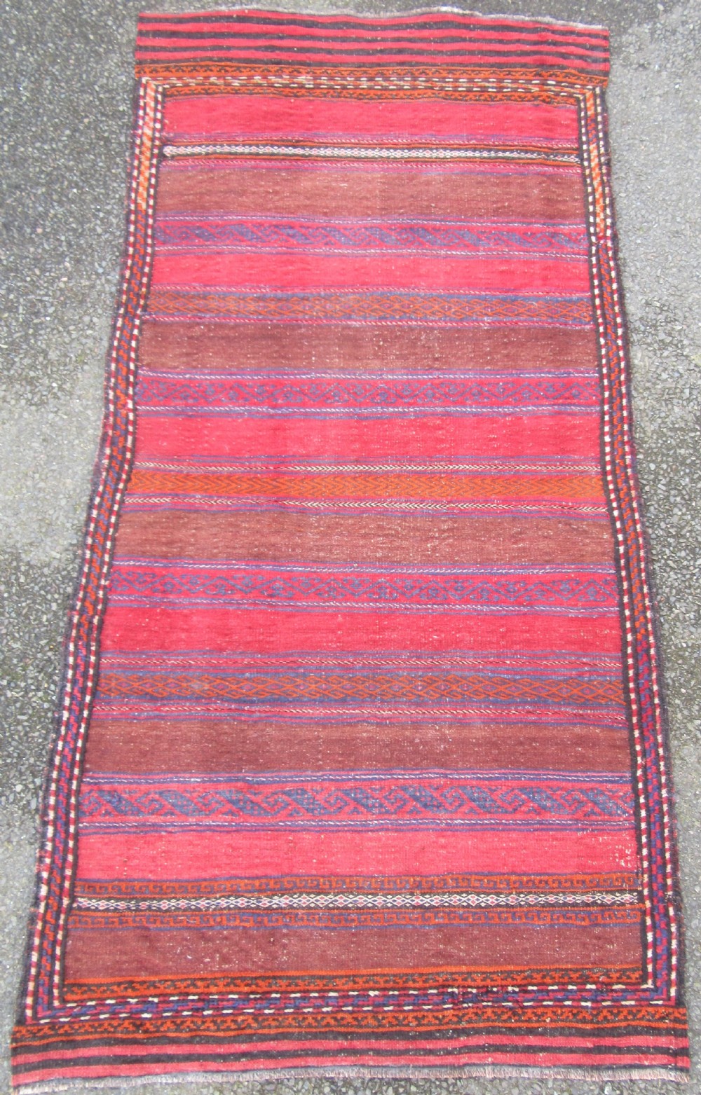 ANTIQUE PERSIAN BALUCH FLAT WEAVE RUG. ATTRACTIVE STRIPED & BROCADED DESIGN