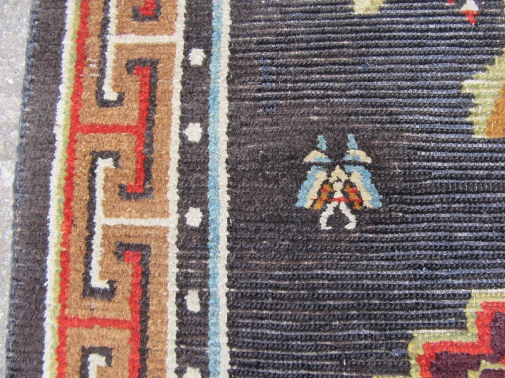 ANTIQUE COUNTRY HOUSE CHINESE TIBETAN RUG. WITH FLOWER SPRIGS & BUTTERFLIES View IX