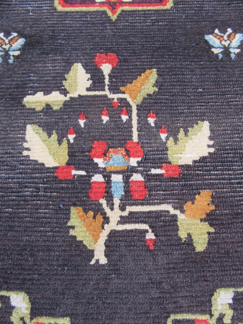 ANTIQUE COUNTRY HOUSE CHINESE TIBETAN RUG. WITH FLOWER SPRIGS & BUTTERFLIES View XIII