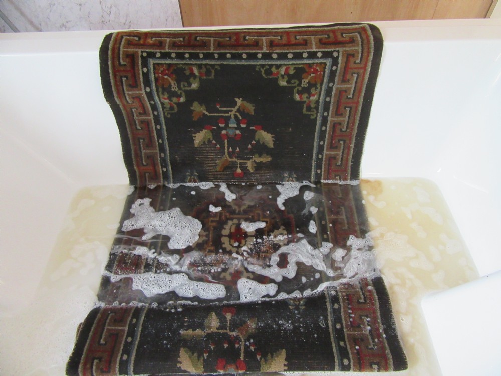 ANTIQUE COUNTRY HOUSE CHINESE TIBETAN RUG. WITH FLOWER SPRIGS & BUTTERFLIES View XXVII