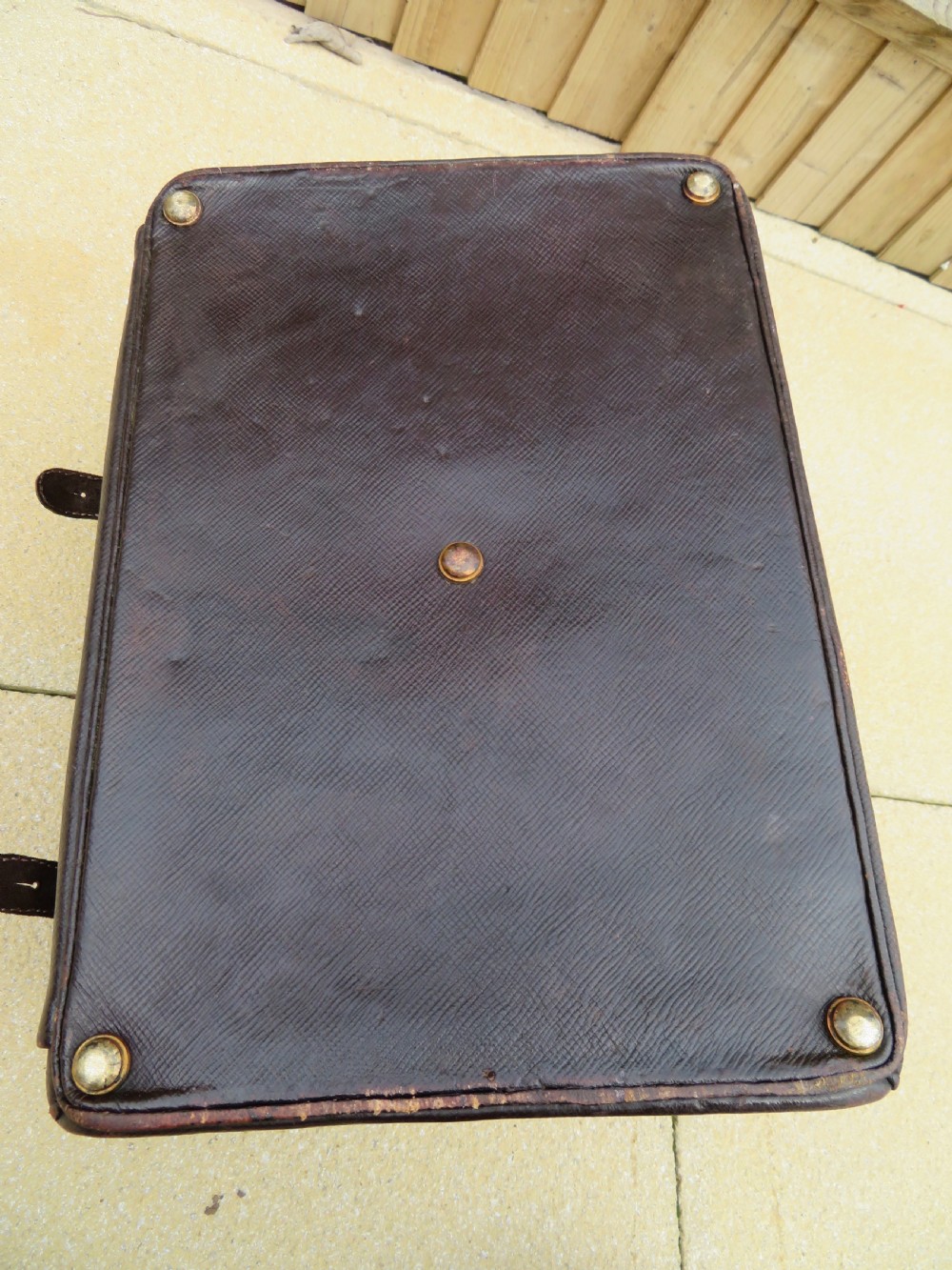 DARK BROWN LEATHER GLADSTONE DOCTOR'S MEDICAL BAG CASE. RED SILK MOIRE INTERIOR View XIX