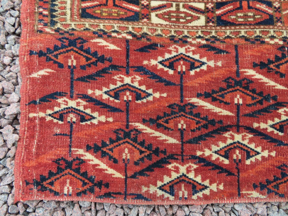 VERY FINELY WOVEN ANTIQUE TEKKE TURKMEN CHUVAL RUG. GREAT WALL ART. View V