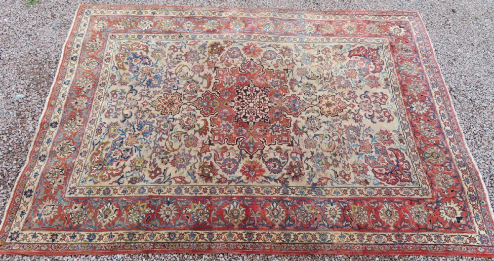 ANTIQUE NAJAFABAD ISFAHAN RUG. VERY FINE WEAVE WITH VELVETY WOOL PILE. View V