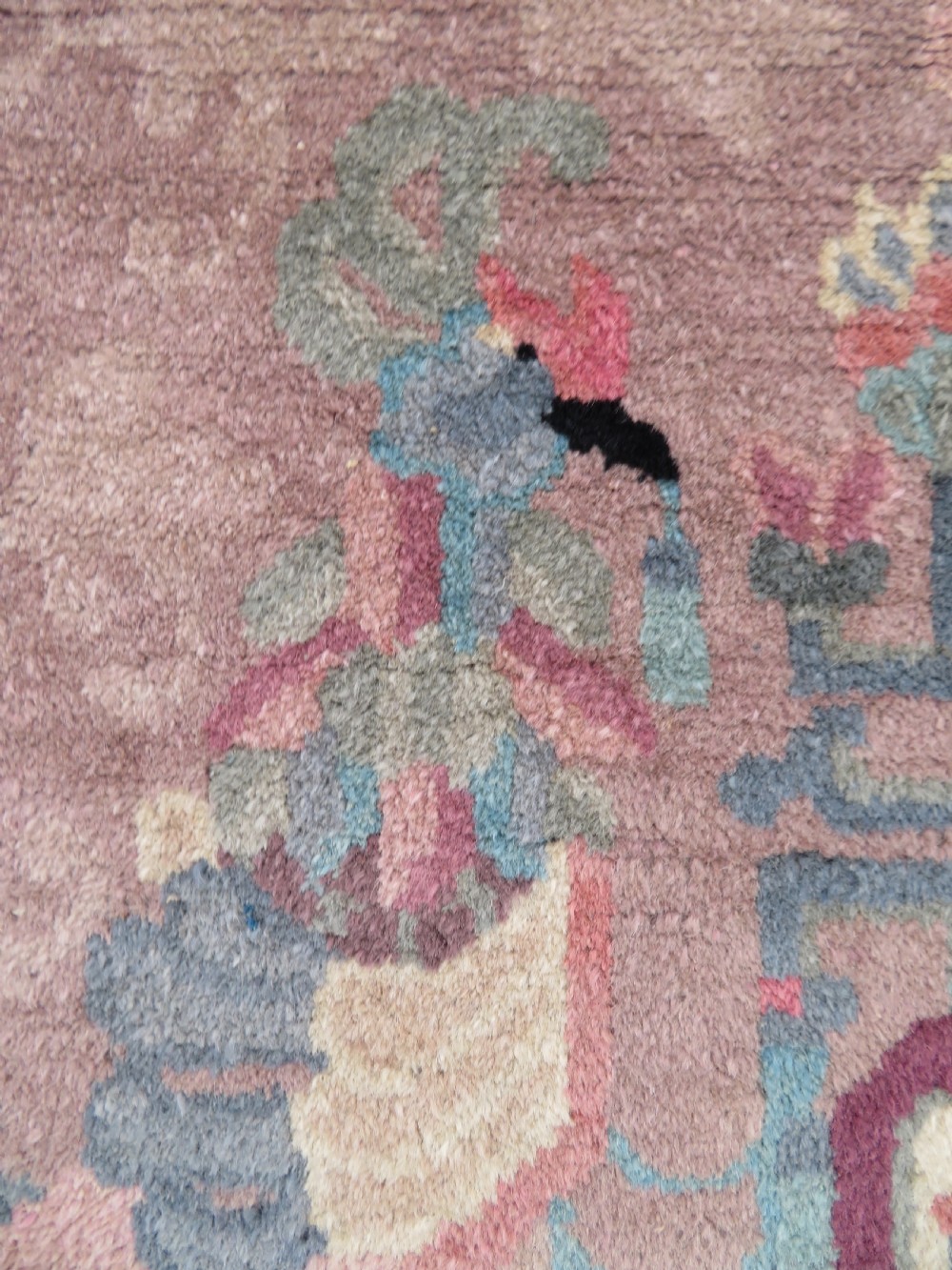 UNUSUAL ANTIQUE CHINESE ART DECO RUG. WITH PHOENIX & SHOU CHARACTER SYMBOLOGY. View VII